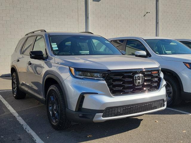 new 2025 Honda Pilot car, priced at $50,495