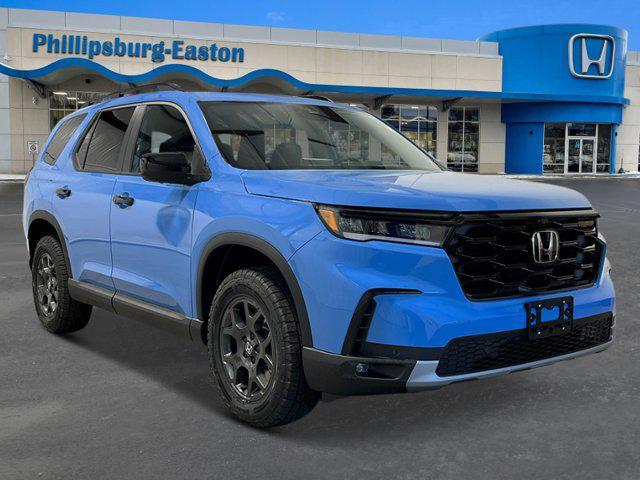 new 2025 Honda Pilot car, priced at $51,305