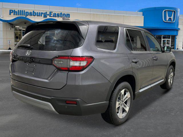 new 2025 Honda Pilot car, priced at $47,095