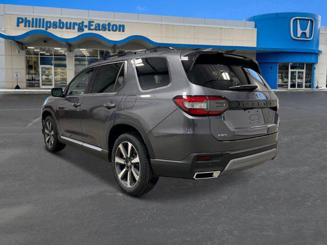 new 2025 Honda Pilot car, priced at $54,530
