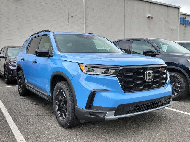 new 2025 Honda Pilot car, priced at $53,735