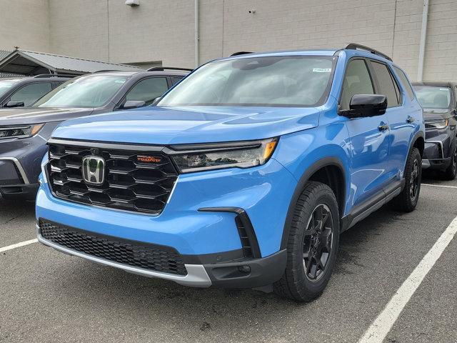 new 2025 Honda Pilot car, priced at $53,735