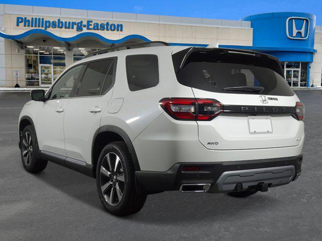 new 2025 Honda Pilot car, priced at $56,705