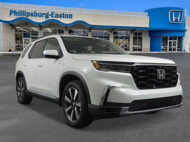 new 2025 Honda Pilot car, priced at $56,705