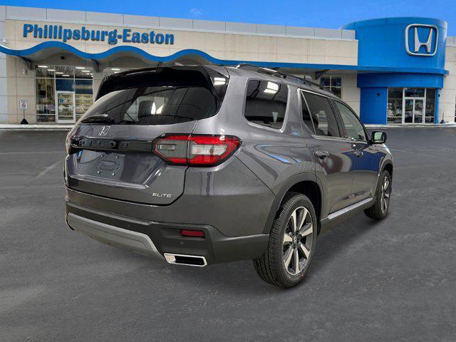new 2025 Honda Pilot car, priced at $54,530