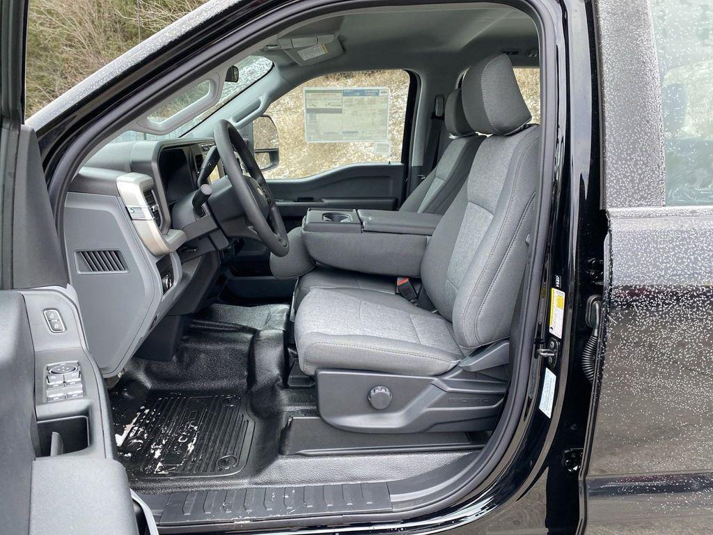 new 2024 Ford F-350 car, priced at $57,410