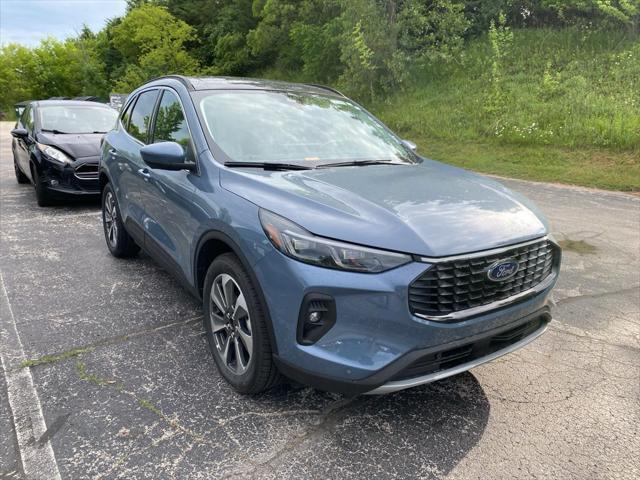 new 2025 Ford Escape car, priced at $37,999
