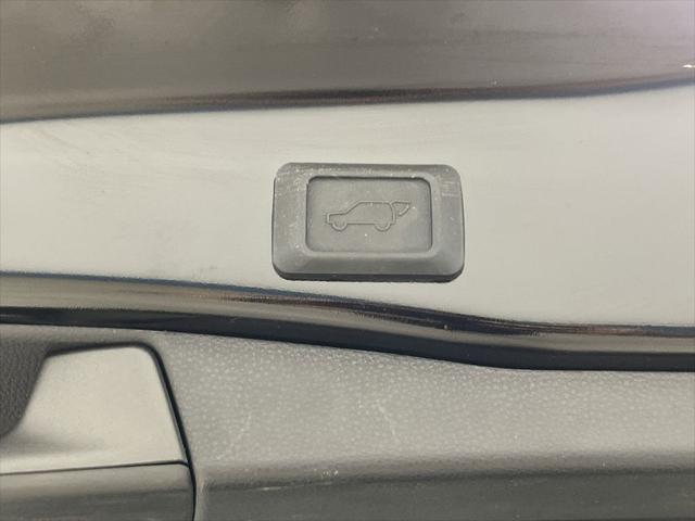 used 2021 Toyota RAV4 car, priced at $32,998