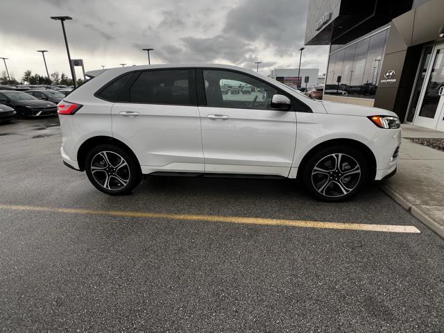 used 2022 Ford Edge car, priced at $35,307