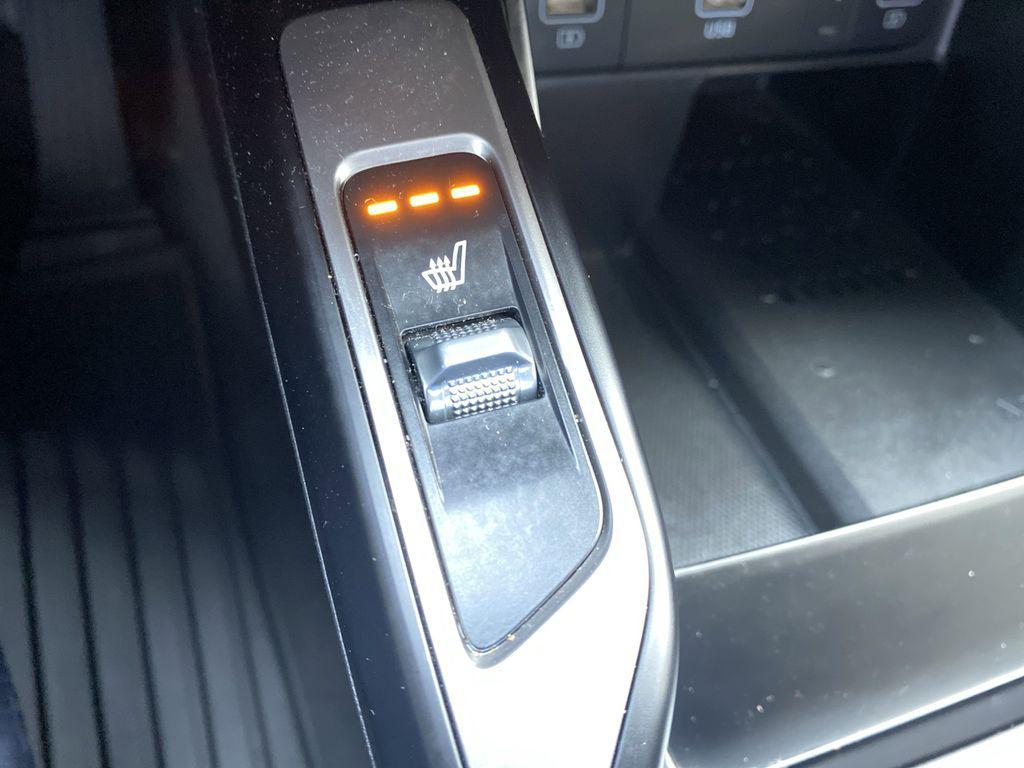 used 2021 Kia Sorento car, priced at $22,497
