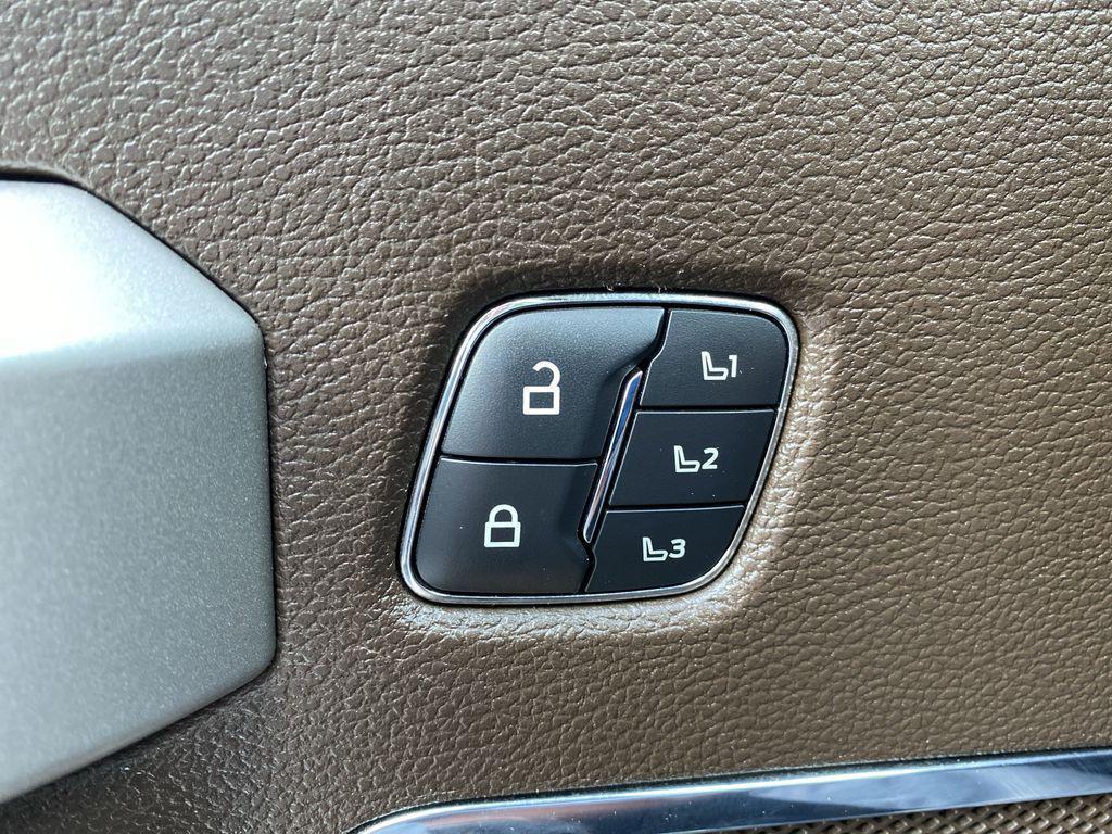 used 2022 Ford F-250 car, priced at $65,999