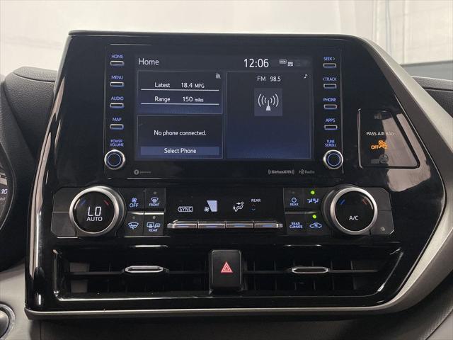 used 2022 Toyota Highlander car, priced at $30,989