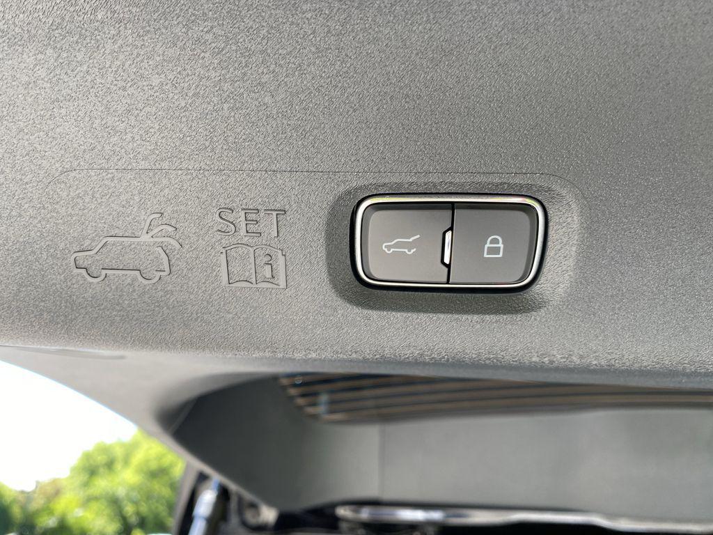new 2025 Ford Expedition car, priced at $86,590