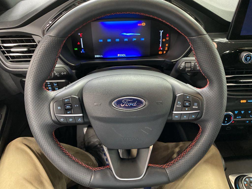 used 2025 Ford Escape car, priced at $27,997