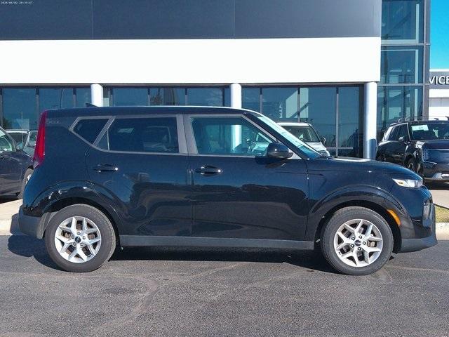 used 2022 Kia Soul car, priced at $16,900