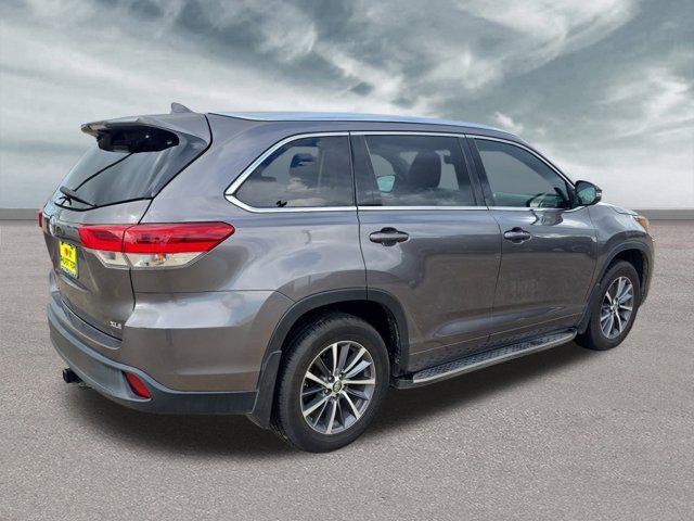 used 2018 Toyota Highlander car, priced at $19,999