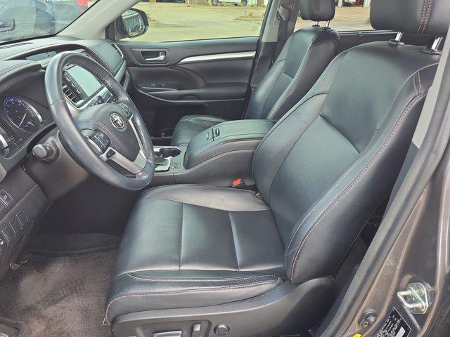 used 2018 Toyota Highlander car, priced at $19,999