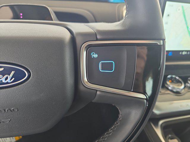 new 2025 Ford Expedition car, priced at $73,351