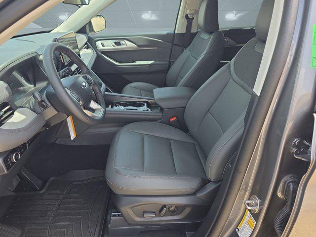 new 2025 Ford Explorer car, priced at $40,481