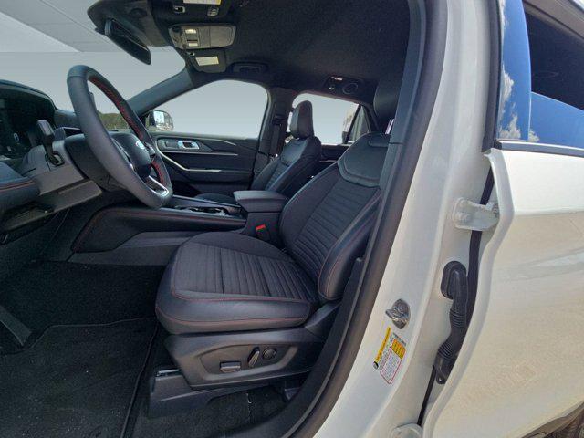 new 2025 Ford Explorer car, priced at $45,991