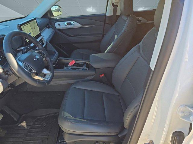 new 2025 Ford Explorer car, priced at $41,322