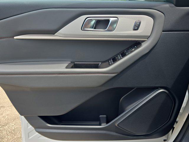 new 2025 Ford Explorer car, priced at $41,931