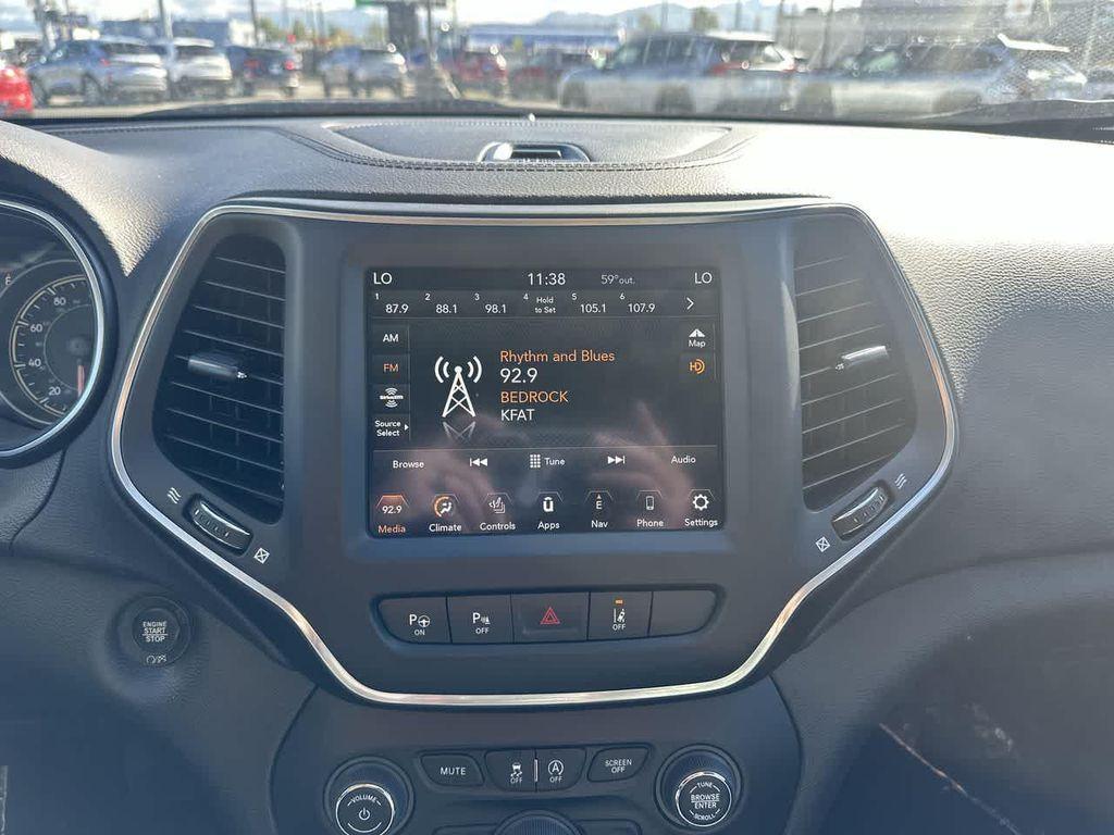 used 2023 Jeep Cherokee car, priced at $23,999