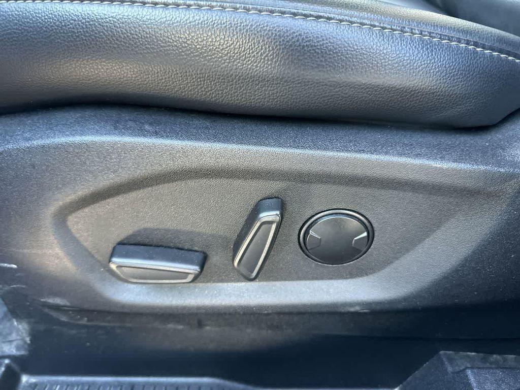 used 2024 Ford Edge car, priced at $24,999