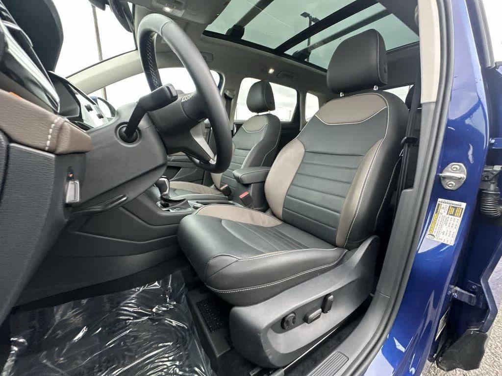 used 2024 Volkswagen Taos car, priced at $27,999