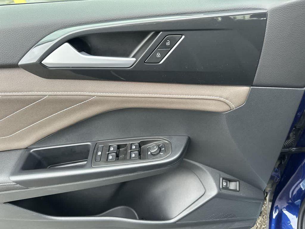 used 2024 Volkswagen Taos car, priced at $27,999