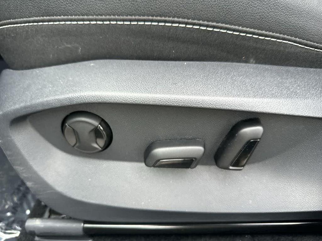 used 2024 Volkswagen Taos car, priced at $27,999