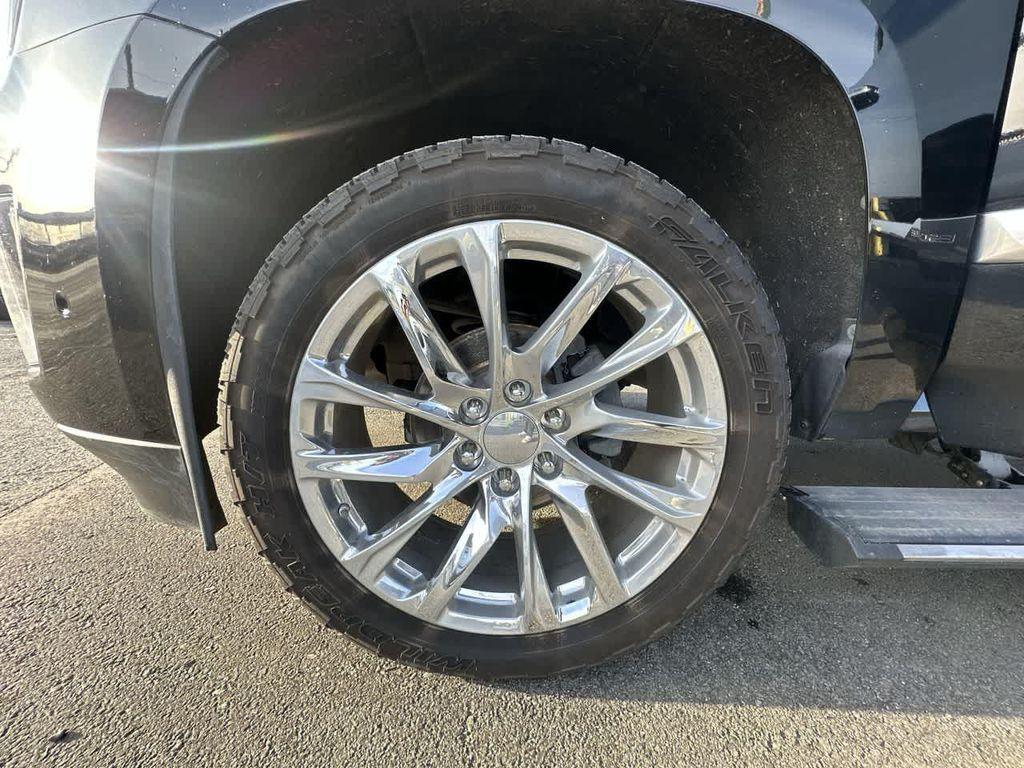 used 2017 Cadillac Escalade car, priced at $29,999