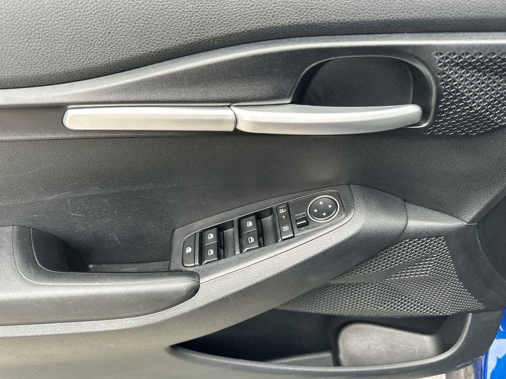 used 2024 Kia Seltos car, priced at $20,999