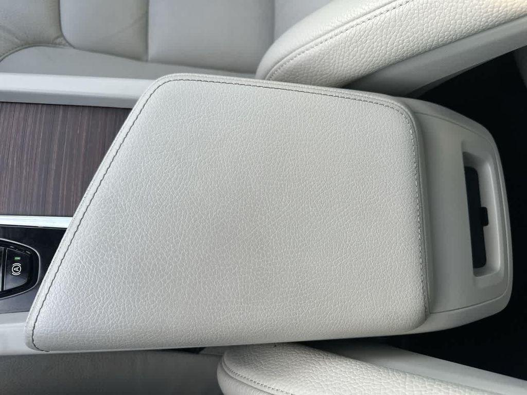 used 2022 Volvo XC60 car, priced at $30,999