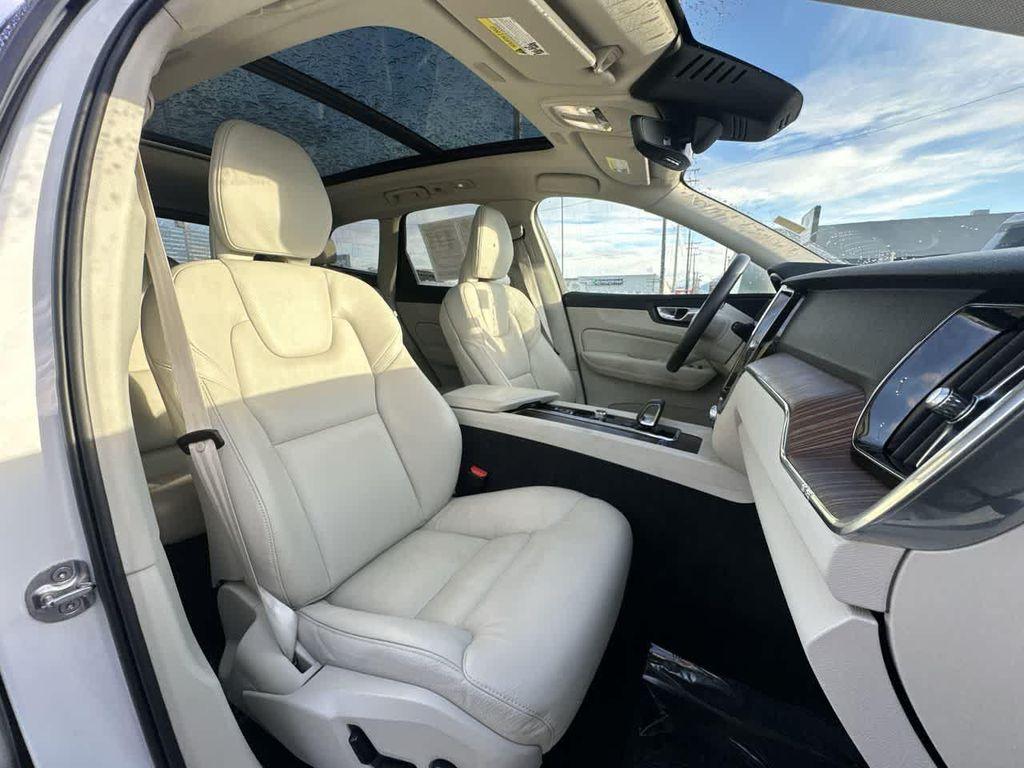 used 2022 Volvo XC60 car, priced at $30,999