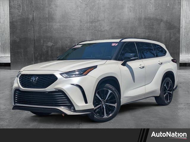 used 2021 Toyota Highlander car, priced at $28,798