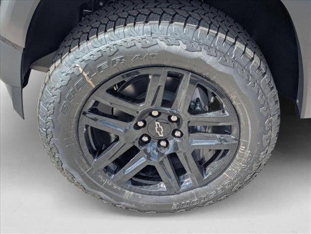 new 2025 Chevrolet Colorado car, priced at $39,090