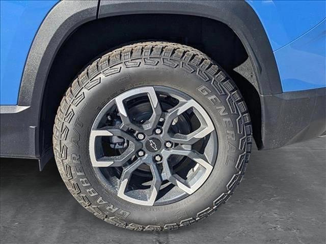 new 2025 Chevrolet Equinox car, priced at $33,345