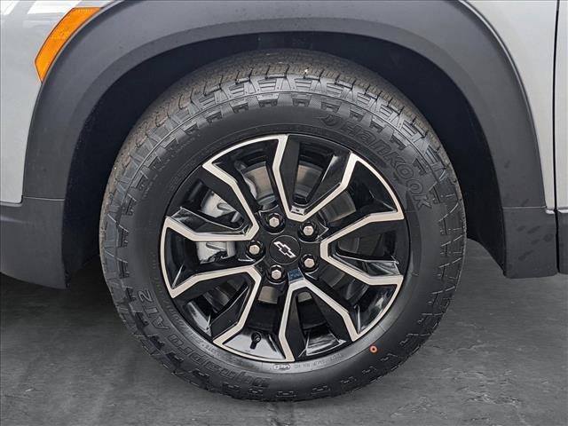 new 2025 Chevrolet TrailBlazer car, priced at $27,998