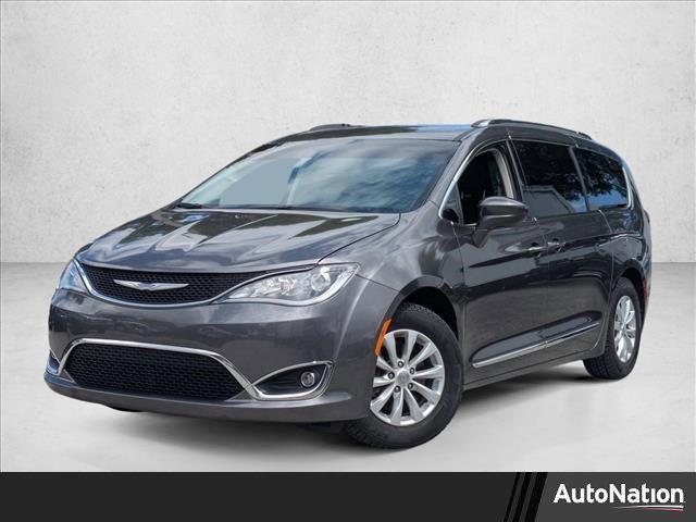 used 2018 Chrysler Pacifica car, priced at $14,498