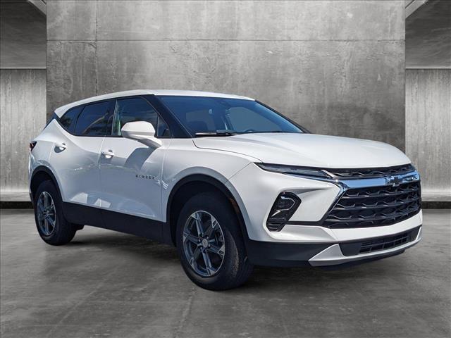 new 2025 Chevrolet Blazer car, priced at $33,610