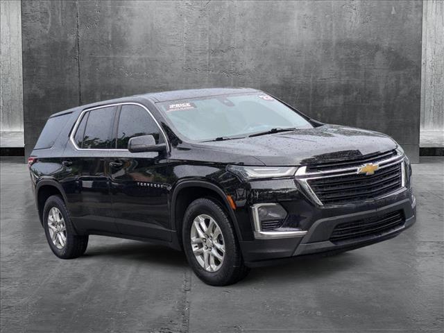 used 2023 Chevrolet Traverse car, priced at $17,439
