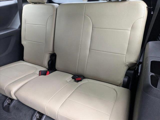 used 2023 Chevrolet Traverse car, priced at $17,439