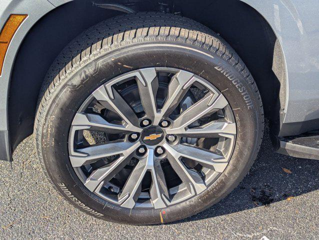 new 2025 Chevrolet Suburban car, priced at $72,695