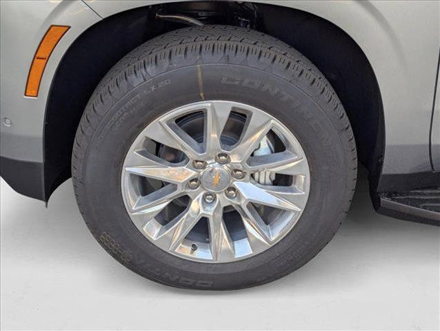 new 2025 Chevrolet Suburban car, priced at $67,095