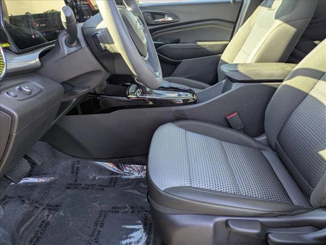 used 2025 Chevrolet Trax car, priced at $20,998