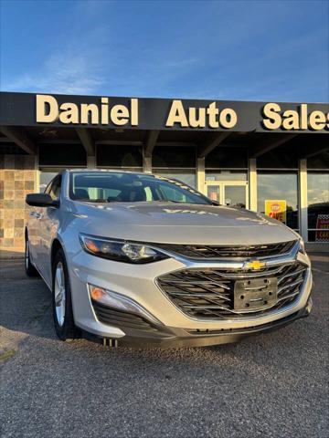 used 2020 Chevrolet Malibu car, priced at $14,150