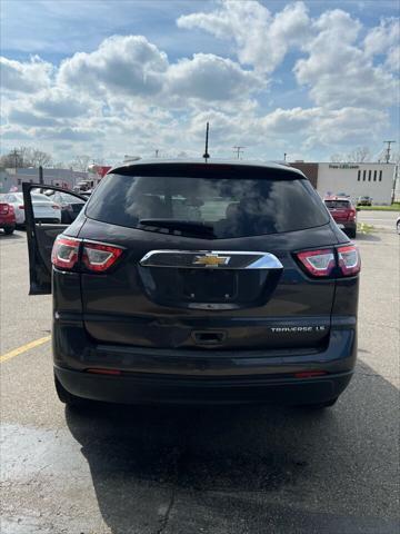 used 2015 Chevrolet Traverse car, priced at $7,950