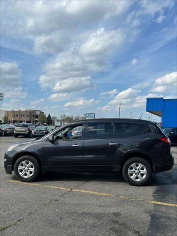 used 2015 Chevrolet Traverse car, priced at $7,950