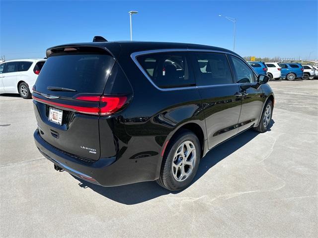 new 2024 Chrysler Pacifica car, priced at $55,735